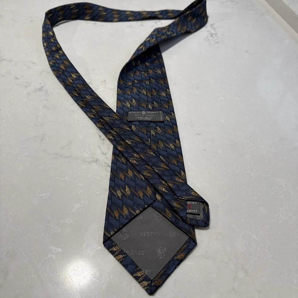 Robert Talbott Silk Hand‎ Sewn USA Carmel Valley Navy Gold Moniker 58